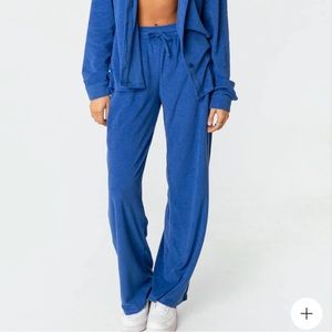 edikted abby terry pants in blue